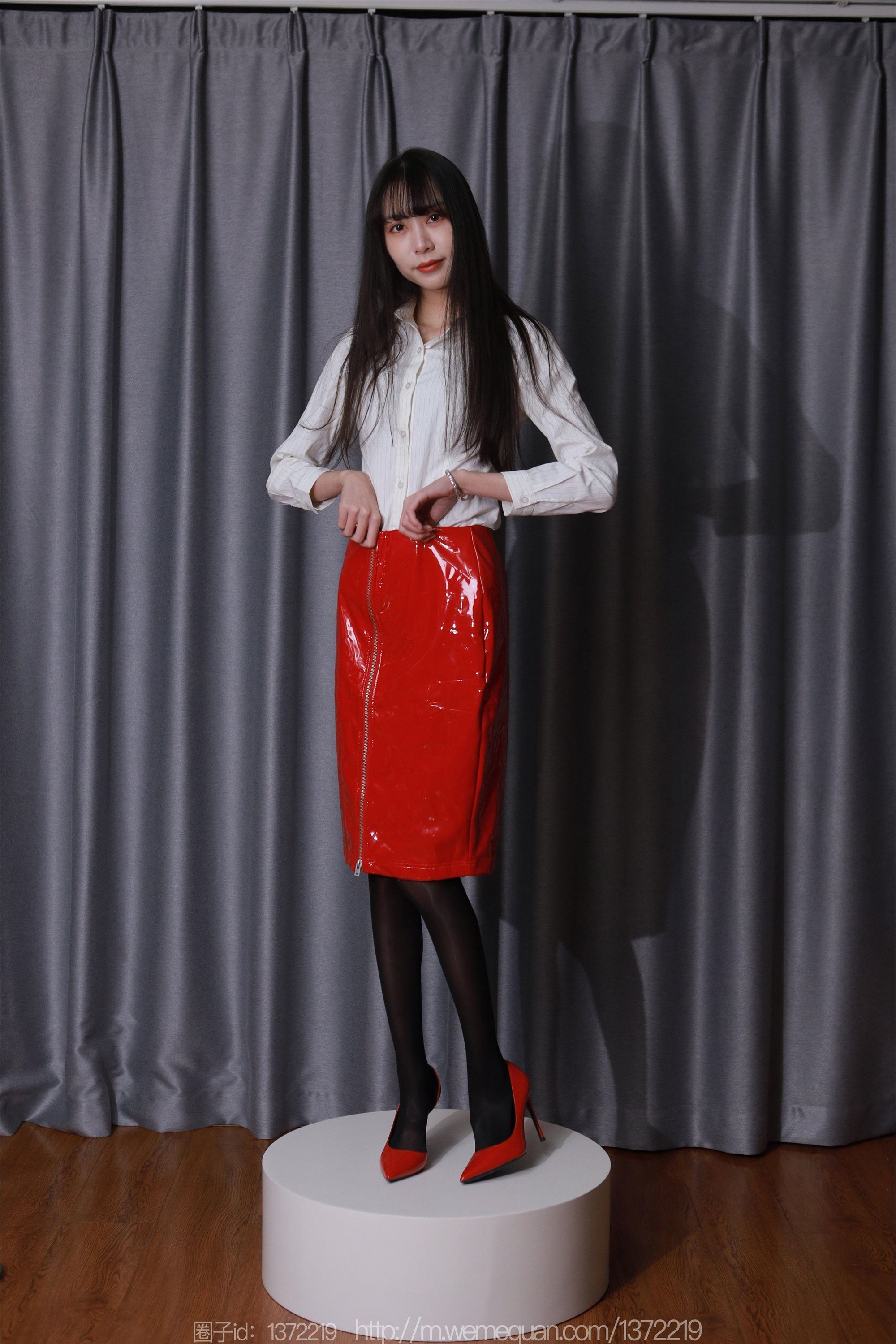 IESS异思趣向  2022.12.25 丝享家 1309 团团《红色姓感漆皮》